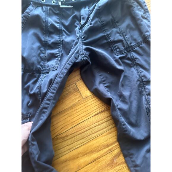 Calvin Klein Black Cargo Capri Pants with Belt – Size 8 - Picture 6 of 11